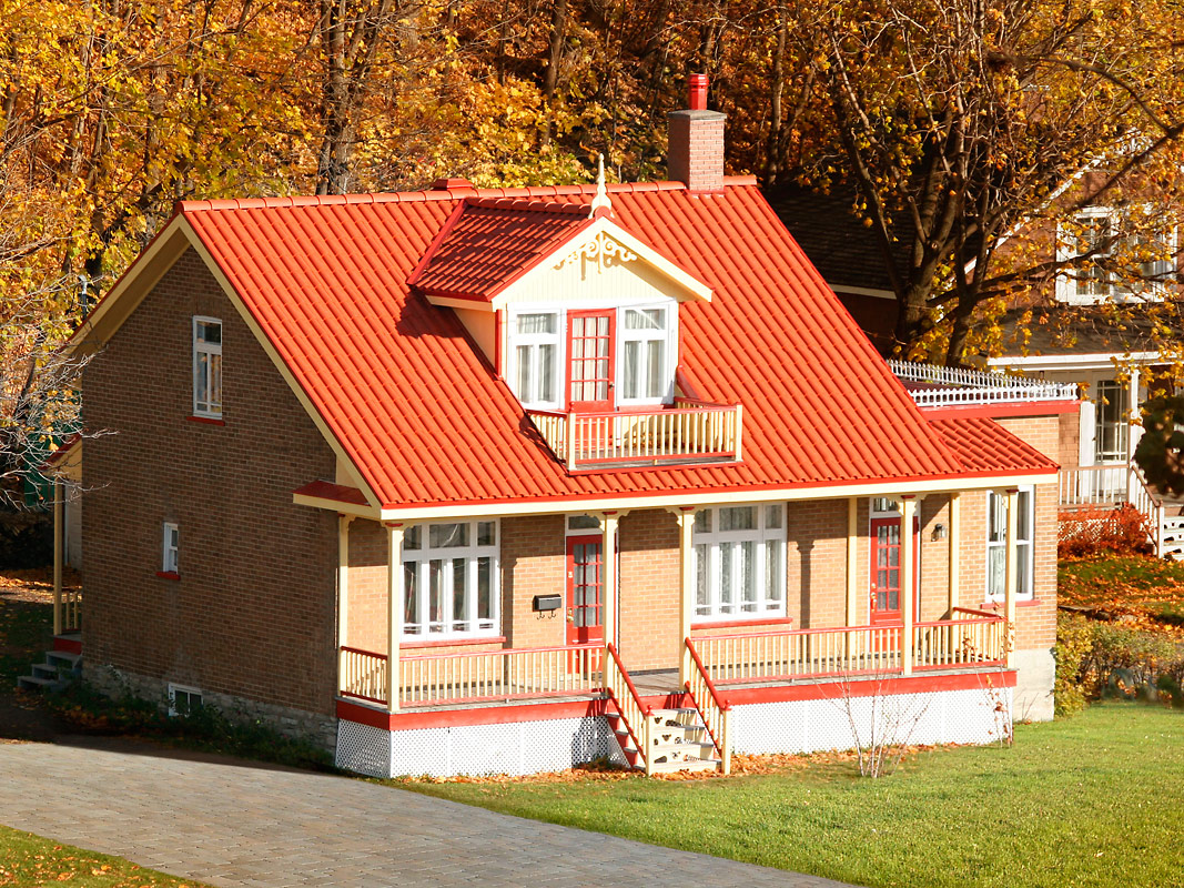Цвет Фасада Дома С Красной Крышей