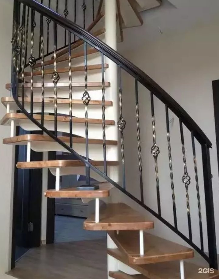 Перила для лестницы из металла в частном доме своими руками фото
