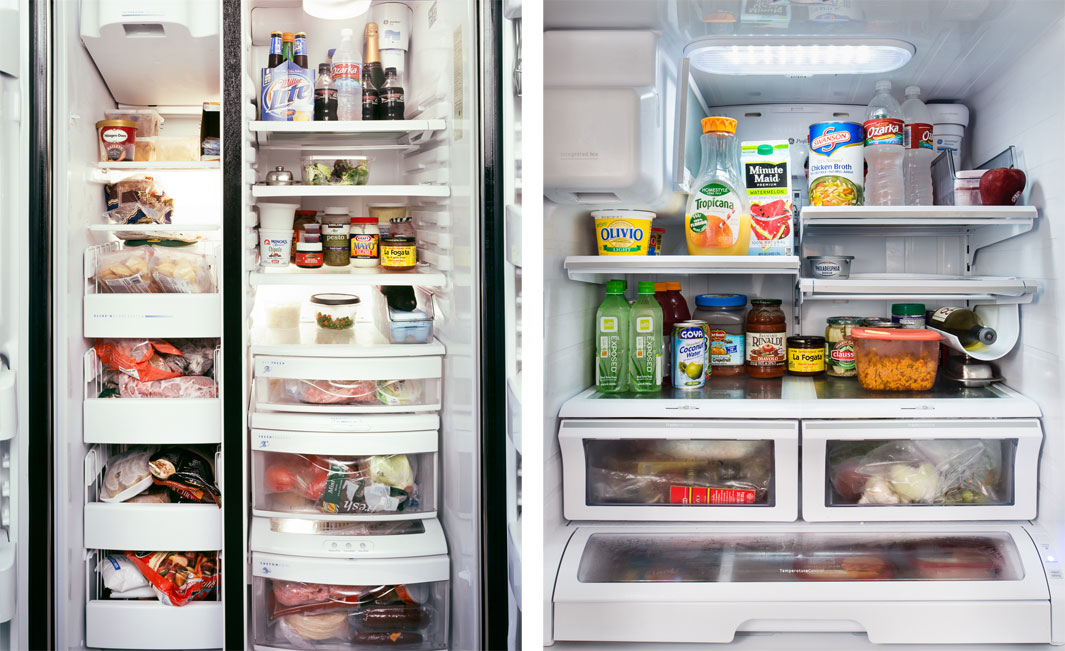 Почему в домашние холодильники. Холодильник. Холодильник внутри. Холодильник с продуктами. Внутренности холодильника.