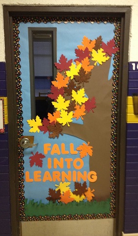 fall-into-learning-door-decoration