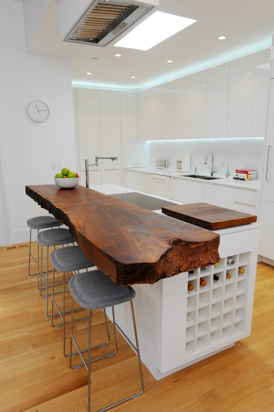 Live-edge kitchen countertop