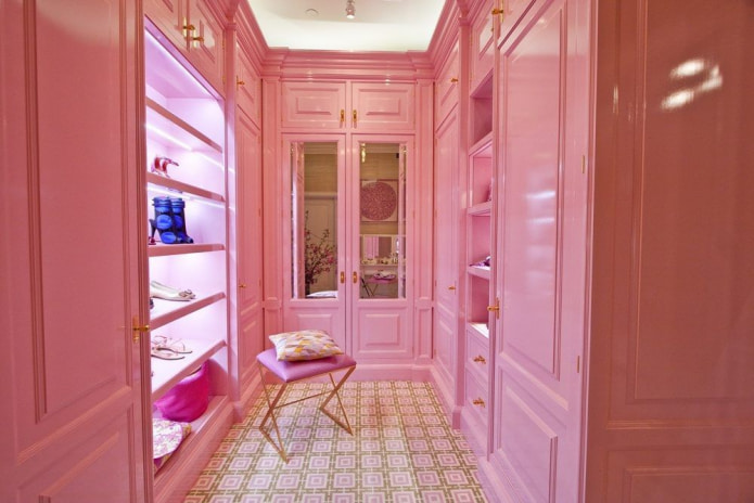 розовый шкаф