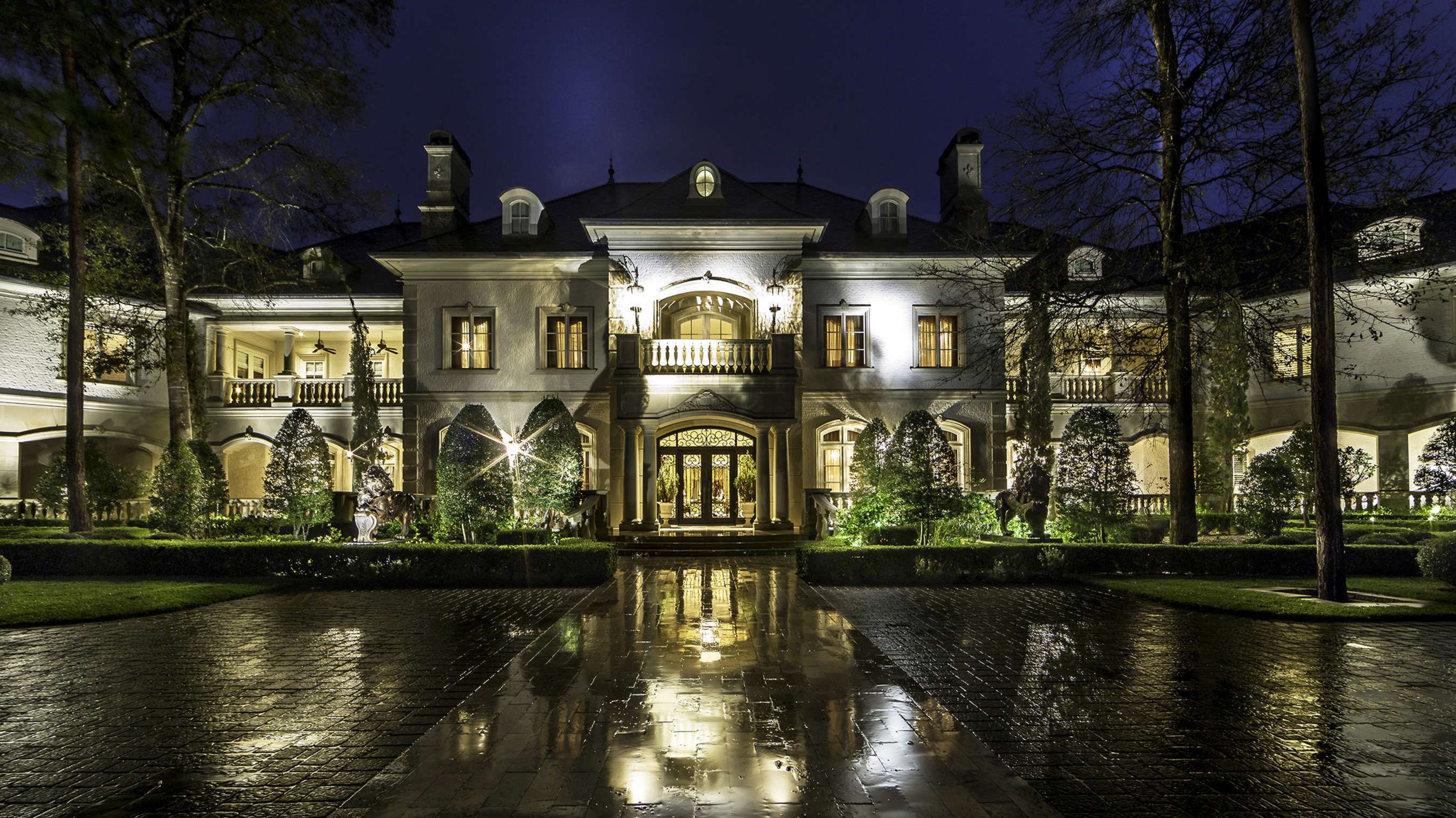 Mansion Photo