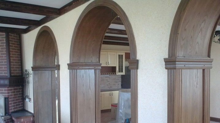 Стильные деревянные арки в интерьере